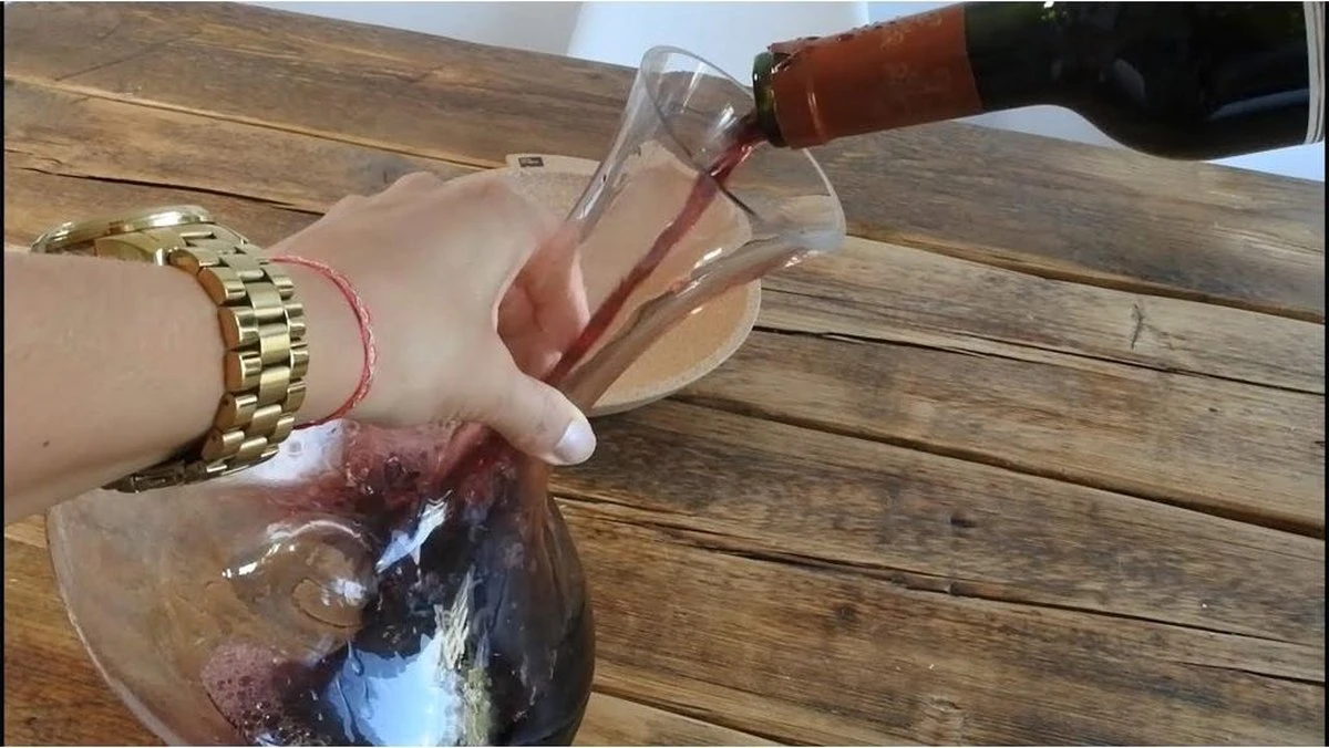 Schott Zwiesel Zwiesel Glas Belfesta Decanteerkaraf Rode Wijn - 0.75 Ltr 4 Schott Zwiesel Zwiesel Glas Belfesta Decanteerkaraf Rode Wijn - 0.75 Ltr - Afbeelding 2