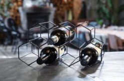 Leopold Vienna - Wijnrek Zwart 8 Leopold Vienna - Wijnrek Zwart -Skimask 1200x794 6