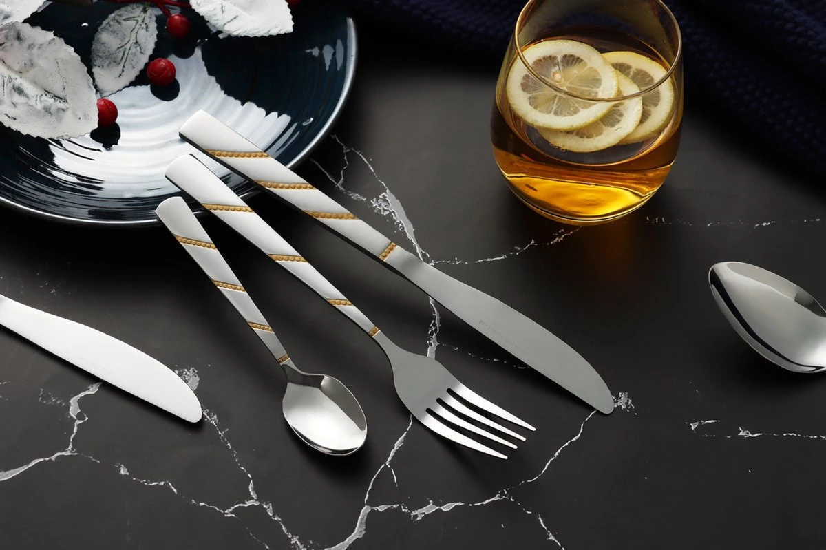 Swiss Pro+ Bestekset In Koffer-72 Delig-12 Persoons-Zwitsers Kwaliteit-Complete Set-100% Roestvrijstaal-Modern Gold 8 Swiss Pro+ Bestekset In Koffer-72 Delig-12 Persoons-Zwitsers Kwaliteit-Complete Set-100% Roestvrijstaal-Modern Gold - Afbeelding 6