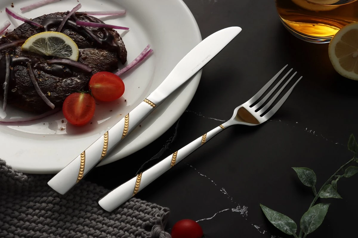 Swiss Pro+ Bestekset In Koffer-72 Delig-12 Persoons-Zwitsers Kwaliteit-Complete Set-100% Roestvrijstaal-Modern Gold 12 Swiss Pro+ Bestekset In Koffer-72 Delig-12 Persoons-Zwitsers Kwaliteit-Complete Set-100% Roestvrijstaal-Modern Gold - Afbeelding 10