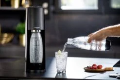 SodaStream TERRA - Zwart- Incl. Quick Connect Koolzuurcilinder -Skimask 1200x799 189