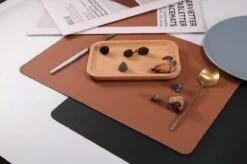 Jay Hill Placemats - Vegan Leer - Zwart - 46 X 33 Cm - 6 Stuks 16 Jay Hill Placemats - Vegan Leer - Zwart - 46 X 33 Cm - 6 Stuks -Skimask 1200x799 263