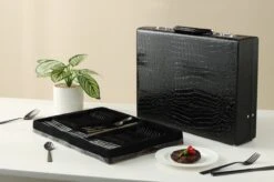 Swiss Pro+ Bestekset In Koffer-72 Delig-12 Persoons-Zwitsers Kwaliteit-Complete Set-100% Roestvrijstaal- Zwart 25 Swiss Pro+ Bestekset In Koffer-72 Delig-12 Persoons-Zwitsers Kwaliteit-Complete Set-100% Roestvrijstaal- Zwart -Skimask 1200x799 89