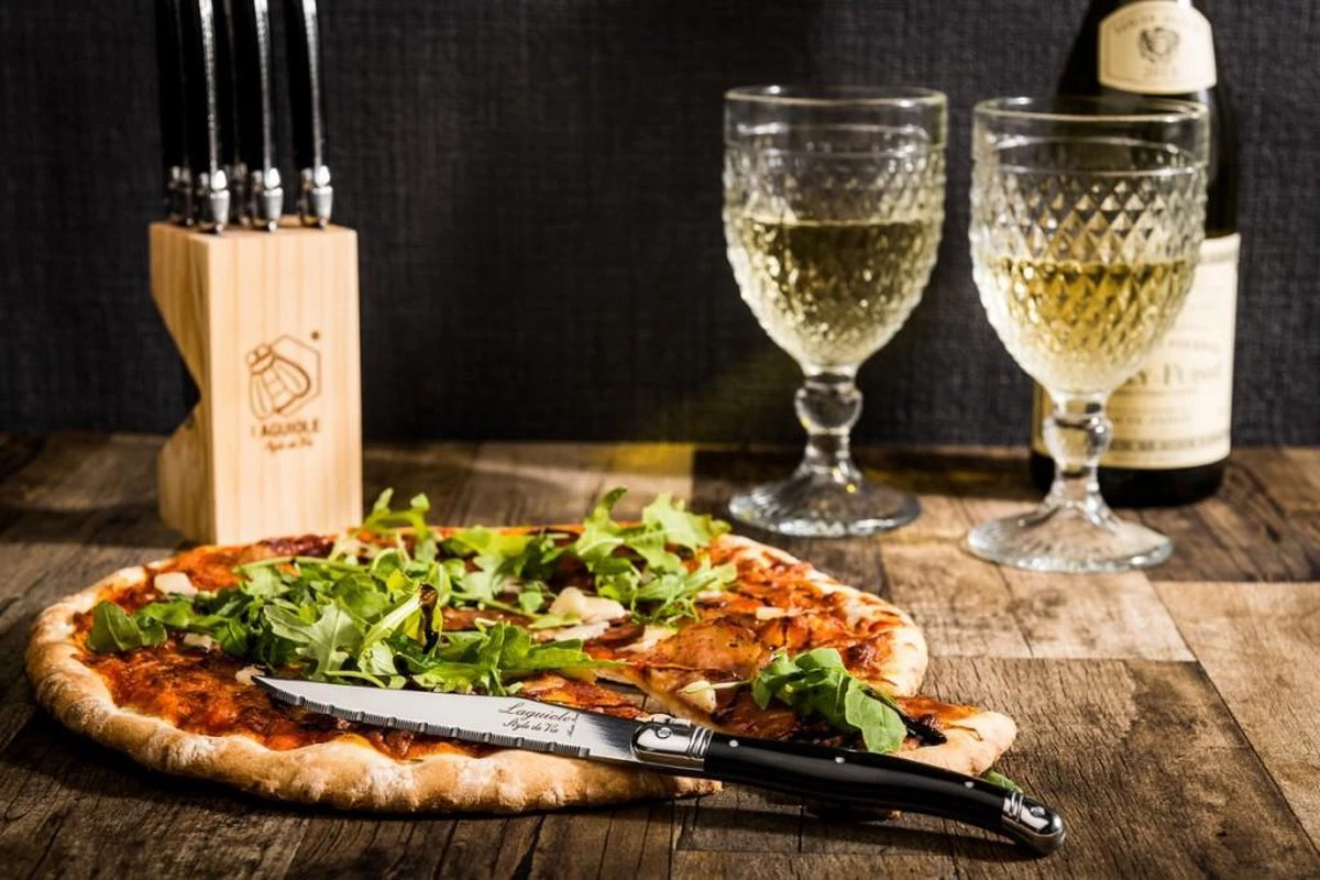 Laguiole Style De Vie Steakmessen Premium Line - 6-delig - Zwart 7 Laguiole Style De Vie Steakmessen Premium Line - 6-delig - Zwart - Afbeelding 5