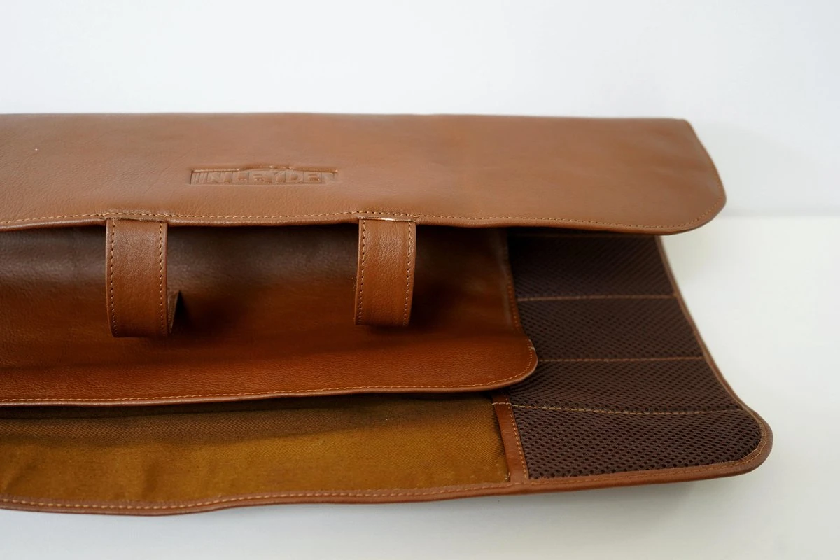 InLeyden Bruin Leren Messenmap - Messentas - Messenhoes - Messenfoudralen. 4 InLeyden Bruin Leren Messenmap - Messentas - Messenhoes - Messenfoudralen. - Afbeelding 2