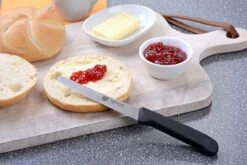 Sens Design Zwarte Broodmessen – Set Van 6 Gekartelde Broodmesjes -Skimask 1200x800 134