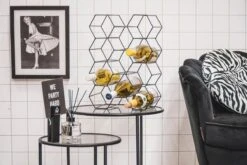 Wijnrek Honingraat - Metaal - Zwart - Housevitamin -Skimask 1200x800 238