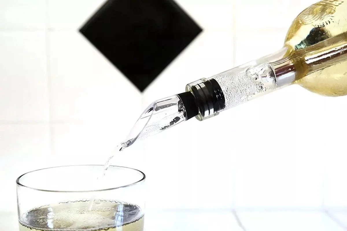 Wijnschenker - Wijnkoeler Stick - Wijn Koeler Staaf - Wijn Fles Koeler - Wijn Accessoires 7 Wijnschenker - Wijnkoeler Stick - Wijn Koeler Staaf - Wijn Fles Koeler - Wijn Accessoires - Afbeelding 5