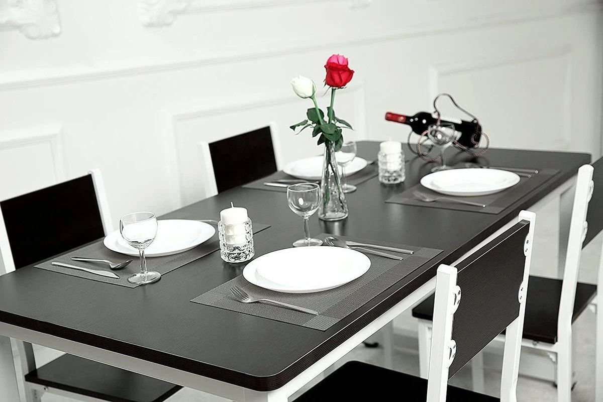 Vitamo™ Duurzame Placemats 4 Stuks - Hittebestendig - Makkelijk Schoon - Fijngeweven PVC - 30 X 45cm - Metallic Grijs 5 Vitamo™ Duurzame Placemats 4 Stuks - Hittebestendig - Makkelijk Schoon - Fijngeweven PVC - 30 X 45cm - Metallic Grijs - Afbeelding 3