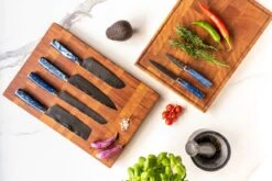 Shinrai Japan - Messenset Met Blok – 6 Delig – Messensetblok – Mes – Koksmes - Japanse Damascus Print Sapphire - Met Luxe Geschenkdoos -Skimask 1200x800 76