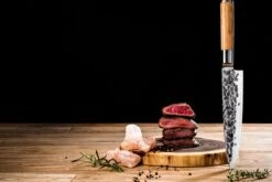 Forged Olive Koksmes 20cm - Olijfhout - In Houten Giftbox -Skimask 1200x803 1