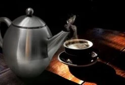 Vaja Valerie - Theepot Met Filter - Dubbelwandig - RVS - 1.2L 33 Vaja Valerie - Theepot Met Filter - Dubbelwandig - RVS - 1.2L -Skimask 1200x817 5