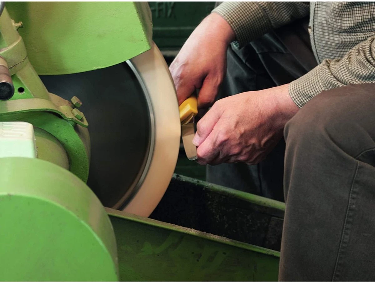 Eikaso Solingen Professionele Messenset - Slagersmes - Universeelmes - Uitbeenmes - Geel - RVS - 3 Delig 6 Eikaso Solingen Professionele Messenset - Slagersmes - Universeelmes - Uitbeenmes - Geel - RVS - 3 Delig - Afbeelding 4