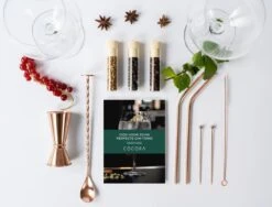 Cocora Gin Tonic Geschenkset - 12-delige RVS Cocktail Set - Tritan® Kristalglazen - Cocktail Boek - Luxe Cadeauverpakking - Rosé Goud -Skimask 1200x914 1