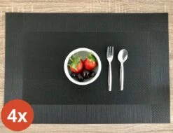 Four Love Placemats Kunststof - Kleur Zwart - Set Van 4 Stuks - Anti Slip Tafelbeschermer - Tafel Decoratie - Housewarming Cadeau - 45 X 30 Cm -Skimask 1200x924 7