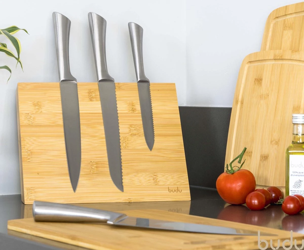 Budu Messenblok Zonder Messen – Magnetisch – Messenmagneet - Bamboe Hout - Inklapbaar - Messenopberger 4 Budu Messenblok Zonder Messen – Magnetisch – Messenmagneet - Bamboe Hout - Inklapbaar - Messenopberger - Afbeelding 2