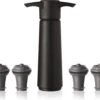 Vacu Vin Wijnpomp - Met 4 Wijnstoppers - Wine Saver - Zwart 1 Vacu Vin Wijnpomp - Met 4 Wijnstoppers - Wine Saver - Zwart -Skimask 1200x993 2