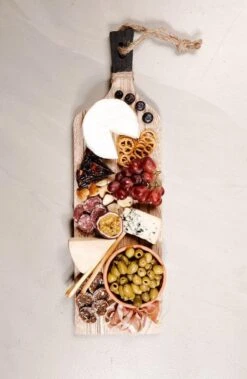 SENZA Borrelplank Met Handvat - Tapasplank - Paulownia Hout - Zwart Hout - 58 X 17 CM -Skimask 782x1200 2