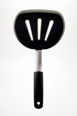 OXO Good Grips Pannenkoekspatel -Skimask 792x1200 2