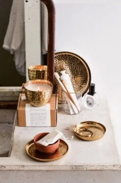 Vtwonen Plate Metal Gold 12cm 5 Vtwonen Plate Metal Gold 12cm -Skimask 800x1200 228