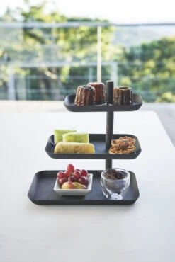 Yamazaki Serveer Plateau Etagere Tower - Zwart - 3 Niveaus -Skimask 801x1200 26