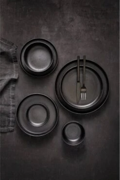 Maastricht Porselein Schaal Universe 14 Cm 65 Cl Zwart Porselein 1 Stuk(s) 15 Maastricht Porselein Schaal Universe 14 Cm 65 Cl Zwart Porselein 1 Stuk(s) -Skimask 802x1200 5