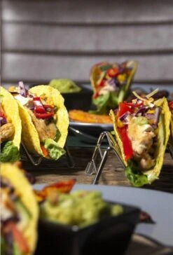 Krumble Taco Houder - Taco En Tortilla Houder Voor 4 Stuks - Serveerschalen - Koken & Tafelen - Kookgerei - Snack- & Tappasschalen - Metaal - Zilver 14 Krumble Taco Houder - Taco En Tortilla Houder Voor 4 Stuks - Serveerschalen - Koken & Tafelen - Kookgerei - Snack- & Tappasschalen - Metaal - Zilver -Skimask 814x1200 1