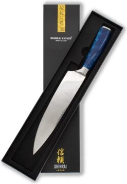 Shinrai Japan - Japans Koksmes 20 Cm - Koksmes - Damascus Mes - Damascus Print Epoxy Sapphire - Met Luxe Geschenkdoos 21 Shinrai Japan - Japans Koksmes 20 Cm - Koksmes - Damascus Mes - Damascus Print Epoxy Sapphire - Met Luxe Geschenkdoos -Skimask 825x1200