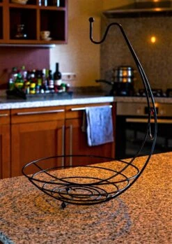 Merkloos Fruitmand Met Banaanhouder – Fruitschaal Zwart – Fruitmand Zwart Metaal – Bananenhouder – Fruitmand Hangend - Decoratieve Schaal – Keuken – 27x27x39 -Skimask 849x1200 9