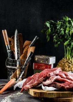 Forged Olive Koksmes 20cm - Olijfhout - In Houten Giftbox -Skimask 853x1200