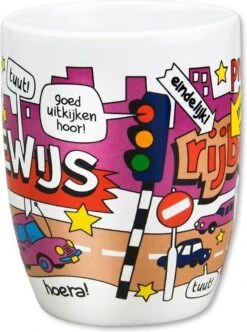 Paper Dreams Mok Cartoon-stijl Rijbewijs Keramiek 325ml Rood/wit -Skimask 893x1200 4