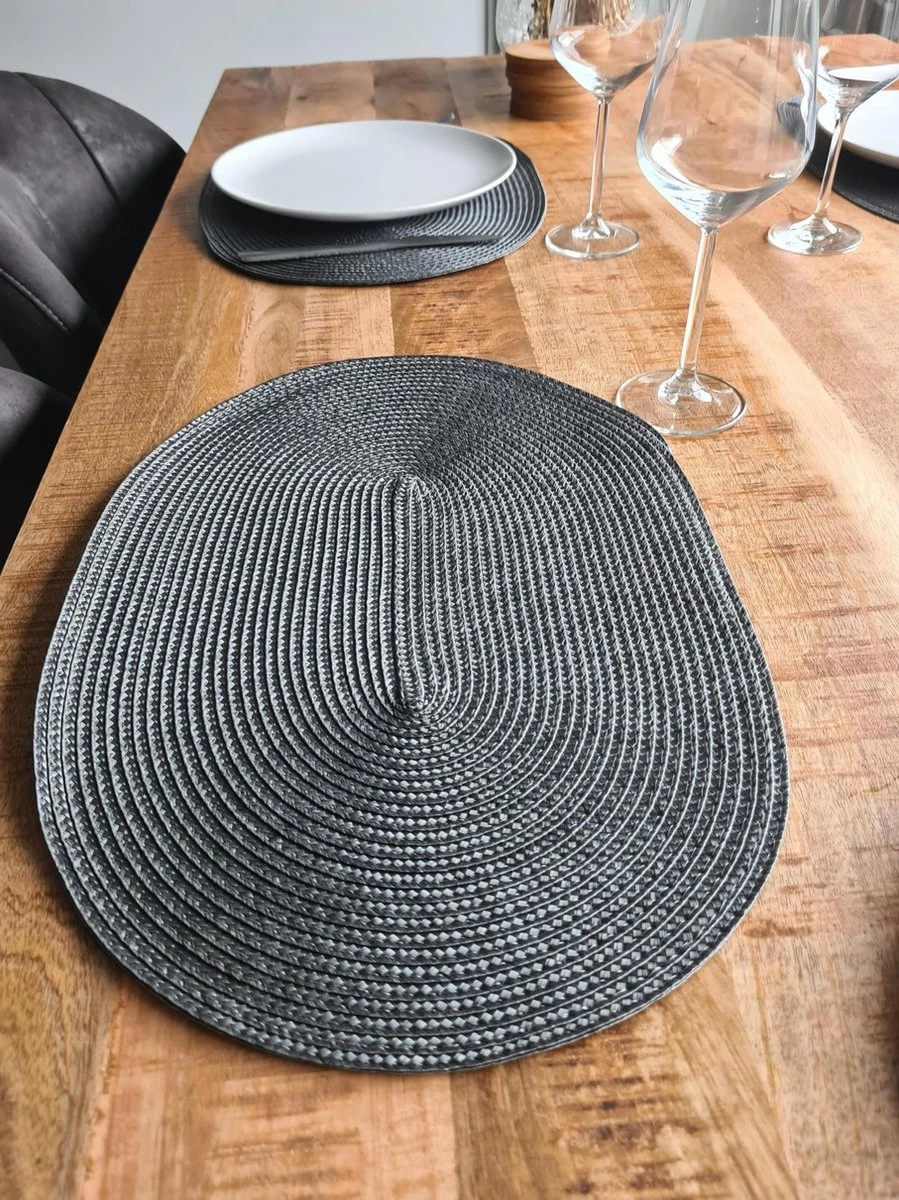 Merkloos EVER HOME Placemats- 4 STUKS - Ovaal - Placemat - Donkergrijs - 45x30cm 3 Merkloos EVER HOME Placemats- 4 STUKS - Ovaal - Placemat - Donkergrijs - 45x30cm