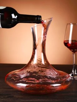 Luxwine - Decanteer Karaf Wijn - Wijnkaraf - 1.45L - Incl. Kurk - Incl. 1000 Schoonmaakparels - Decanter - Decanteer Karaf - Wijnkaraf - Wijn Decanteerder - Wijn Accessoires - Kerstcadeau -Skimask 900x1200 17